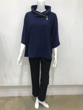 Load image into Gallery viewer, Zip collar jumper
