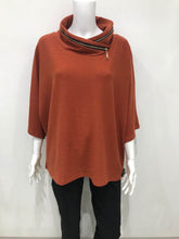 Load image into Gallery viewer, Zip collar jumper

