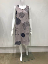 Load image into Gallery viewer, Rustic print dress
