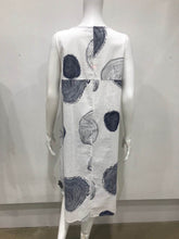 Load image into Gallery viewer, Rustic print dress
