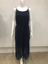 Load image into Gallery viewer, Pleated navy dress
