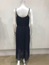 Load image into Gallery viewer, Pleated navy dress
