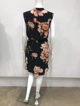 Load image into Gallery viewer, 1/2 zip floral dress
