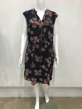 Load image into Gallery viewer, 1/2 zip Autumn print dress
