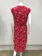 Load image into Gallery viewer, 1/2 zip sunflower print dress
