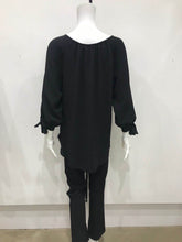 Load image into Gallery viewer, Open shoulder top
