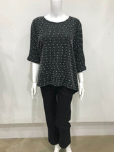 Load image into Gallery viewer, Spotted button-up jumper
