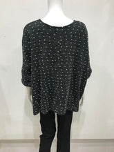 Load image into Gallery viewer, Spotted button-up jumper
