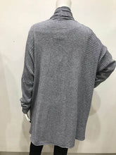 Load image into Gallery viewer, Ribbed cardigan
