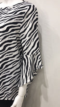 Load image into Gallery viewer, Bell sleeved top
