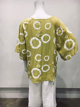 Load image into Gallery viewer, O ring patterned top
