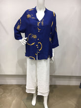 Load image into Gallery viewer, Loose fit button up top
