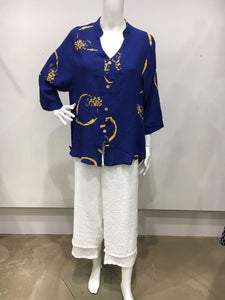 Loose fit button up top