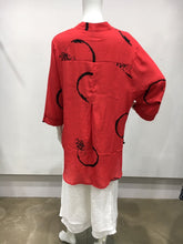 Load image into Gallery viewer, Loose fit button up top
