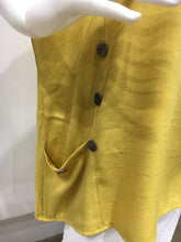 Load image into Gallery viewer, Button detailed cotton linen top
