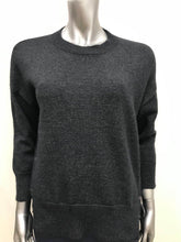 Load image into Gallery viewer, Side buttoned jumper
