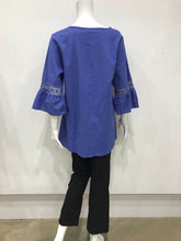 Load image into Gallery viewer, Bell sleeve top
