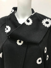 Load image into Gallery viewer, Floral poncho jacket

