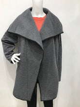 Load image into Gallery viewer, Breasted jacket
