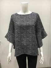 Load image into Gallery viewer, Bell sleeve top
