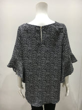 Load image into Gallery viewer, Bell sleeve top
