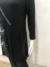 Load image into Gallery viewer, Long sleeve tunic
